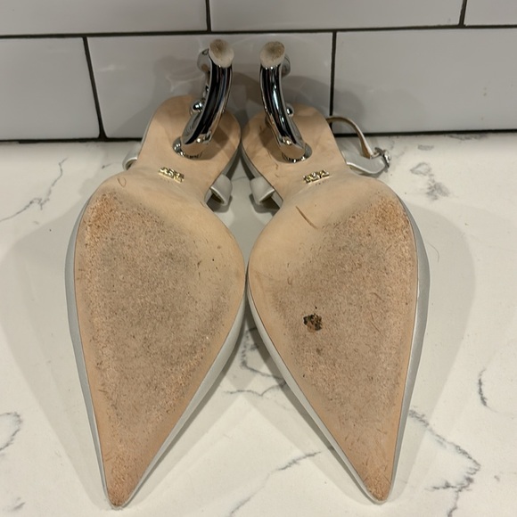 Badgley Mischka Lucie Heart Heels Size 9.5 Soft White - Picture 3 of 7